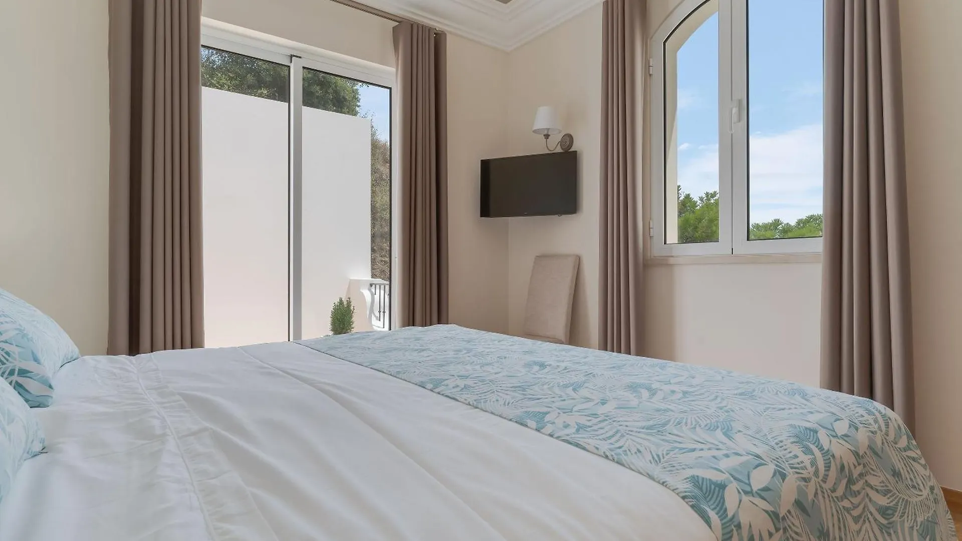 Villa Sol Palheiro Village By Holiday Rental Madeira Funchal  0*, Funchal (Madeira)